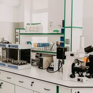 Dasar-dasar Manajemen Laboratorium: Standar, Prosedur, dan Kepatuhan
