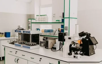 Dasar-dasar Manajemen Laboratorium: Standar, Prosedur, dan Kepatuhan